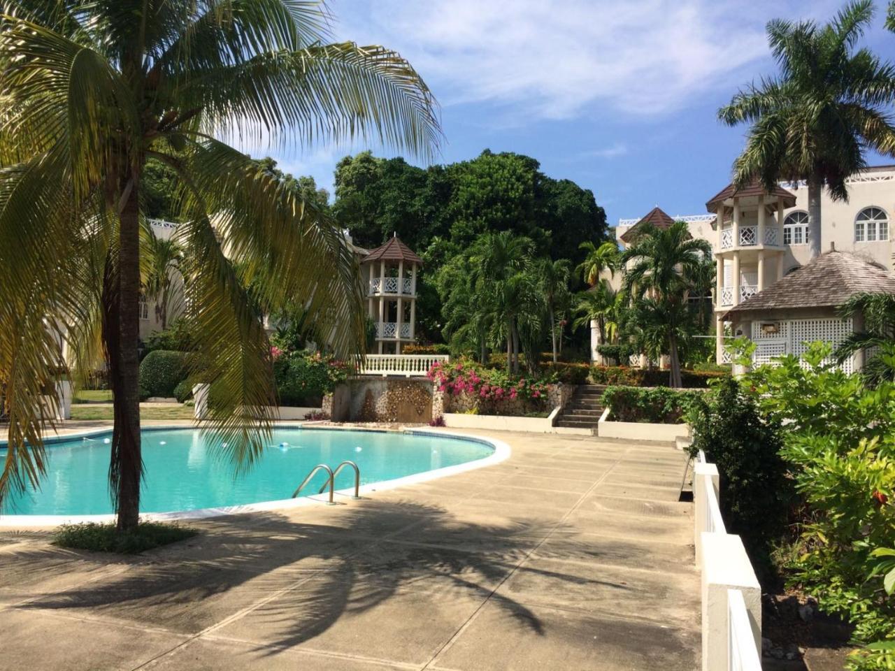 Sky Castles Apt H6 Ocho Rios Exterior foto